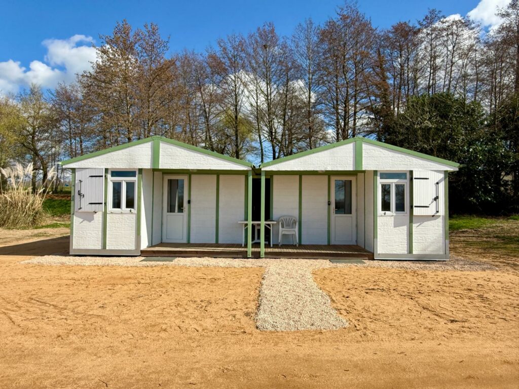 Chalet Poste 3 Les Presque'îles Les Etangs du Brionnais Pêche à la Carpe Specimen no kill Saône-et-Loire 71 chalet (2)