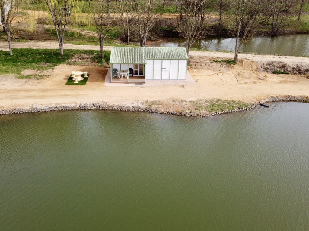 {"type":"elementor","siteurl":"https://www.lesetangsdubrionnais.com/wp-json/","elements":[{"id":"5e2662c","elType":"widget","isInner":false,"isLocked":false,"settings":{"carousel_name":"Carrousel d’images","carousel":[{"id":867,"url":"https://www.lesetangsdubrionnais.com/wp-content/uploads/2025/11/Pecheurs-Peche-carpe-no-kill-Les-Etangs-du-Brionnais-Saone-et-Lorie-71-Baugy-Roanne-Paray-le-Monial-9.jpg"},{"id":871,"url":"https://www.lesetangsdubrionnais.com/wp-content/uploads/2025/11/Pecheurs-Peche-carpe-no-kill-Les-Etangs-du-Brionnais-Saone-et-Lorie-71-Baugy-Roanne-Paray-le-Monial-5.jpg"}],"thumbnail_size":"large","slides_to_show":"1","navigation":"arrows","link_to":"file","thumbnail_custom_dimension":{"width":"","height":""},"slides_to_show_tablet":"","slides_to_show_mobile":"","slides_to_scroll":"","slides_to_scroll_tablet":"","slides_to_scroll_mobile":"","image_stretch":"no","navigation_previous_icon":{"value":"","library":""},"navigation_next_icon":{"value":"","library":""},"link":{"url":"","is_external":"","nofollow":"","custom_attributes":""},"open_lightbox":"default","caption_type":"","lazyload":"","autoplay":"yes","pause_on_hover":"yes","pause_on_interaction":"yes","autoplay_speed":5000,"infinite":"yes","effect":"slide","speed":500,"direction":"ltr","arrows_position":"inside","arrows_size":{"unit":"px","size":"","sizes":[]},"arrows_size_tablet":{"unit":"px","size":"","sizes":[]},"arrows_size_mobile":{"unit":"px","size":"","sizes":[]},"arrows_color":"","dots_position":"outside","dots_gap":{"unit":"px","size":"","sizes":[]},"dots_gap_tablet":{"unit":"px","size":"","sizes":[]},"dots_gap_mobile":{"unit":"px","size":"","sizes":[]},"dots_size":{"unit":"px","size":"","sizes":[]},"dots_size_tablet":{"unit":"px","size":"","sizes":[]},"dots_size_mobile":{"unit":"px","size":"","sizes":[]},"dots_inactive_color":"","dots_color":"","gallery_vertical_align":"","gallery_vertical_align_tablet":"","gallery_vertical_align_mobile":"","image_spacing":"","image_spacing_custom":{"unit":"px","size":20,"sizes":[]},"image_spacing_custom_tablet":{"unit":"px","size":"","sizes":[]},"image_spacing_custom_mobile":{"unit":"px","size":"","sizes":[]},"image_border_border":"","image_border_width":{"unit":"px","top":"","right":"","bottom":"","left":"","isLinked":true},"image_border_width_tablet":{"unit":"px","top":"","right":"","bottom":"","left":"","isLinked":true},"image_border_width_mobile":{"unit":"px","top":"","right":"","bottom":"","left":"","isLinked":true},"image_border_color":"","image_border_radius":{"unit":"px","top":"","right":"","bottom":"","left":"","isLinked":true},"image_border_radius_tablet":{"unit":"px","top":"","right":"","bottom":"","left":"","isLinked":true},"image_border_radius_mobile":{"unit":"px","top":"","right":"","bottom":"","left":"","isLinked":true},"caption_align":"center","caption_align_tablet":"","caption_align_mobile":"","caption_text_color":"","caption_typography_typography":"","caption_typography_font_family":"","caption_typography_font_size":{"unit":"px","size":"","sizes":[]},"caption_typography_font_size_tablet":{"unit":"px","size":"","sizes":[]},"caption_typography_font_size_mobile":{"unit":"px","size":"","sizes":[]},"caption_typography_font_weight":"","caption_typography_text_transform":"","caption_typography_font_style":"","caption_typography_text_decoration":"","caption_typography_line_height":{"unit":"px","size":"","sizes":[]},"caption_typography_line_height_tablet":{"unit":"em","size":"","sizes":[]},"caption_typography_line_height_mobile":{"unit":"em","size":"","sizes":[]},"caption_typography_letter_spacing":{"unit":"px","size":"","sizes":[]},"caption_typography_letter_spacing_tablet":{"unit":"px","size":"","sizes":[]},"caption_typography_letter_spacing_mobile":{"unit":"px","size":"","sizes":[]},"caption_typography_word_spacing":{"unit":"px","size":"","sizes":[]},"caption_typography_word_spacing_tablet":{"unit":"em","size":"","sizes":[]},"caption_typography_word_spacing_mobile":{"unit":"em","size":"","sizes":[]},"caption_shadow_text_shadow_type":"","caption_shadow_text_shadow":{"horizontal":0,"vertical":0,"blur":10,"color":"rgba(0,0,0,0.3)"},"caption_space":{"unit":"px","size":"","sizes":[]},"caption_space_tablet":{"unit":"px","size":"","sizes":[]},"caption_space_mobile":{"unit":"px","size":"","sizes":[]},"_title":"","_margin":{"unit":"px","top":"","right":"","bottom":"","left":"","isLinked":true},"_margin_tablet":{"unit":"px","top":"","right":"","bottom":"","left":"","isLinked":true},"_margin_mobile":{"unit":"px","top":"","right":"","bottom":"","left":"","isLinked":true},"_padding":{"unit":"px","top":"","right":"","bottom":"","left":"","isLinked":true},"_padding_tablet":{"unit":"px","top":"","right":"","bottom":"","left":"","isLinked":true},"_padding_mobile":{"unit":"px","top":"","right":"","bottom":"","left":"","isLinked":true},"_element_width":"","_element_width_tablet":"","_element_width_mobile":"","_element_custom_width":{"unit":"%","size":"","sizes":[]},"_element_custom_width_tablet":{"unit":"px","size":"","sizes":[]},"_element_custom_width_mobile":{"unit":"px","size":"","sizes":[]},"_grid_column":"","_grid_column_tablet":"","_grid_column_mobile":"","_grid_column_custom":"","_grid_column_custom_tablet":"","_grid_column_custom_mobile":"","_grid_row":"","_grid_row_tablet":"","_grid_row_mobile":"","_grid_row_custom":"","_grid_row_custom_tablet":"","_grid_row_custom_mobile":"","_flex_align_self":"","_flex_align_self_tablet":"","_flex_align_self_mobile":"","_flex_order":"","_flex_order_tablet":"","_flex_order_mobile":"","_flex_order_custom":"","_flex_order_custom_tablet":"","_flex_order_custom_mobile":"","_flex_size":"","_flex_size_tablet":"","_flex_size_mobile":"","_flex_grow":1,"_flex_grow_tablet":"","_flex_grow_mobile":"","_flex_shrink":1,"_flex_shrink_tablet":"","_flex_shrink_mobile":"","_element_vertical_align":"","_element_vertical_align_tablet":"","_element_vertical_align_mobile":"","_position":"","_offset_orientation_h":"start","_offset_x":{"unit":"px","size":0,"sizes":[]},"_offset_x_tablet":{"unit":"px","size":"","sizes":[]},"_offset_x_mobile":{"unit":"px","size":"","sizes":[]},"_offset_x_end":{"unit":"px","size":0,"sizes":[]},"_offset_x_end_tablet":{"unit":"px","size":"","sizes":[]},"_offset_x_end_mobile":{"unit":"px","size":"","sizes":[]},"_offset_orientation_v":"start","_offset_y":{"unit":"px","size":0,"sizes":[]},"_offset_y_tablet":{"unit":"px","size":"","sizes":[]},"_offset_y_mobile":{"unit":"px","size":"","sizes":[]},"_offset_y_end":{"unit":"px","size":0,"sizes":[]},"_offset_y_end_tablet":{"unit":"px","size":"","sizes":[]},"_offset_y_end_mobile":{"unit":"px","size":"","sizes":[]},"_z_index":"","_z_index_tablet":"","_z_index_mobile":"","_element_id":"","_css_classes":"","e_display_conditions":"","_element_cache":"","motion_fx_motion_fx_scrolling":"","motion_fx_translateY_effect":"","motion_fx_translateY_direction":"","motion_fx_translateY_speed":{"unit":"px","size":4,"sizes":[]},"motion_fx_translateY_affectedRange":{"unit":"%","size":"","sizes":{"start":0,"end":100}},"motion_fx_translateX_effect":"","motion_fx_translateX_direction":"","motion_fx_translateX_speed":{"unit":"px","size":4,"sizes":[]},"motion_fx_translateX_affectedRange":{"unit":"%","size":"","sizes":{"start":0,"end":100}},"motion_fx_opacity_effect":"","motion_fx_opacity_direction":"out-in","motion_fx_opacity_level":{"unit":"px","size":10,"sizes":[]},"motion_fx_opacity_range":{"unit":"%","size":"","sizes":{"start":20,"end":80}},"motion_fx_blur_effect":"","motion_fx_blur_direction":"out-in","motion_fx_blur_level":{"unit":"px","size":7,"sizes":[]},"motion_fx_blur_range":{"unit":"%","size":"","sizes":{"start":20,"end":80}},"motion_fx_rotateZ_effect":"","motion_fx_rotateZ_direction":"","motion_fx_rotateZ_speed":{"unit":"px","size":1,"sizes":[]},"motion_fx_rotateZ_affectedRange":{"unit":"%","size":"","sizes":{"start":0,"end":100}},"motion_fx_scale_effect":"","motion_fx_scale_direction":"out-in","motion_fx_scale_speed":{"unit":"px","size":4,"sizes":[]},"motion_fx_scale_range":{"unit":"%","size":"","sizes":{"start":20,"end":80}},"motion_fx_transform_origin_x":"center","motion_fx_transform_origin_y":"center","motion_fx_devices":["desktop","tablet","mobile"],"motion_fx_range":"","motion_fx_motion_fx_mouse":"","motion_fx_mouseTrack_effect":"","motion_fx_mouseTrack_direction":"","motion_fx_mouseTrack_speed":{"unit":"px","size":1,"sizes":[]},"motion_fx_tilt_effect":"","motion_fx_tilt_direction":"","motion_fx_tilt_speed":{"unit":"px","size":4,"sizes":[]},"handle_motion_fx_asset_loading":"","sticky":"","sticky_on":["desktop","tablet","mobile"],"sticky_offset":0,"sticky_offset_tablet":"","sticky_offset_mobile":"","sticky_effects_offset":0,"sticky_effects_offset_tablet":"","sticky_effects_offset_mobile":"","sticky_anchor_link_offset":0,"sticky_anchor_link_offset_tablet":"","sticky_anchor_link_offset_mobile":"","sticky_parent":"","_animation":"","_animation_tablet":"","_animation_mobile":"","animation_duration":"","_animation_delay":"","_transform_rotate_popover":"","_transform_rotateZ_effect":{"unit":"px","size":"","sizes":[]},"_transform_rotateZ_effect_tablet":{"unit":"deg","size":"","sizes":[]},"_transform_rotateZ_effect_mobile":{"unit":"deg","size":"","sizes":[]},"_transform_rotate_3d":"","_transform_rotateX_effect":{"unit":"px","size":"","sizes":[]},"_transform_rotateX_effect_tablet":{"unit":"deg","size":"","sizes":[]},"_transform_rotateX_effect_mobile":{"unit":"deg","size":"","sizes":[]},"_transform_rotateY_effect":{"unit":"px","size":"","sizes":[]},"_transform_rotateY_effect_tablet":{"unit":"deg","size":"","sizes":[]},"_transform_rotateY_effect_mobile":{"unit":"deg","size":"","sizes":[]},"_transform_perspective_effect":{"unit":"px","size":"","sizes":[]},"_transform_perspective_effect_tablet":{"unit":"px","size":"","sizes":[]},"_transform_perspective_effect_mobile":{"unit":"px","size":"","sizes":[]},"_transform_translate_popover":"","_transform_translateX_effect":{"unit":"px","size":"","sizes":[]},"_transform_translateX_effect_tablet":{"unit":"px","size":"","sizes":[]},"_transform_translateX_effect_mobile":{"unit":"px","size":"","sizes":[]},"_transform_translateY_effect":{"unit":"px","size":"","sizes":[]},"_transform_translateY_effect_tablet":{"unit":"px","size":"","sizes":[]},"_transform_translateY_effect_mobile":{"unit":"px","size":"","sizes":[]},"_transform_scale_popover":"","_transform_keep_proportions":"yes","_transform_scale_effect":{"unit":"px","size":"","sizes":[]},"_transform_scale_effect_tablet":{"unit":"px","size":"","sizes":[]},"_transform_scale_effect_mobile":{"unit":"px","size":"","sizes":[]},"_transform_scaleX_effect":{"unit":"px","size":"","sizes":[]},"_transform_scaleX_effect_tablet":{"unit":"px","size":"","sizes":[]},"_transform_scaleX_effect_mobile":{"unit":"px","size":"","sizes":[]},"_transform_scaleY_effect":{"unit":"px","size":"","sizes":[]},"_transform_scaleY_effect_tablet":{"unit":"px","size":"","sizes":[]},"_transform_scaleY_effect_mobile":{"unit":"px","size":"","sizes":[]},"_transform_skew_popover":"","_transform_skewX_effect":{"unit":"px","size":"","sizes":[]},"_transform_skewX_effect_tablet":{"unit":"deg","size":"","sizes":[]},"_transform_skewX_effect_mobile":{"unit":"deg","size":"","sizes":[]},"_transform_skewY_effect":{"unit":"px","size":"","sizes":[]},"_transform_skewY_effect_tablet":{"unit":"deg","size":"","sizes":[]},"_transform_skewY_effect_mobile":{"unit":"deg","size":"","sizes":[]},"_transform_flipX_effect":"","_transform_flipY_effect":"","_transform_rotate_popover_hover":"","_transform_rotateZ_effect_hover":{"unit":"px","size":"","sizes":[]},"_transform_rotateZ_effect_hover_tablet":{"unit":"deg","size":"","sizes":[]},"_transform_rotateZ_effect_hover_mobile":{"unit":"deg","size":"","sizes":[]},"_transform_rotate_3d_hover":"","_transform_rotateX_effect_hover":{"unit":"px","size":"","sizes":[]},"_transform_rotateX_effect_hover_tablet":{"unit":"deg","size":"","sizes":[]},"_transform_rotateX_effect_hover_mobile":{"unit":"deg","size":"","sizes":[]},"_transform_rotateY_effect_hover":{"unit":"px","size":"","sizes":[]},"_transform_rotateY_effect_hover_tablet":{"unit":"deg","size":"","sizes":[]},"_transform_rotateY_effect_hover_mobile":{"unit":"deg","size":"","sizes":[]},"_transform_perspective_effect_hover":{"unit":"px","size":"","sizes":[]},"_transform_perspective_effect_hover_tablet":{"unit":"px","size":"","sizes":[]},"_transform_perspective_effect_hover_mobile":{"unit":"px","size":"","sizes":[]},"_transform_translate_popover_hover":"","_transform_translateX_effect_hover":{"unit":"px","size":"","sizes":[]},"_transform_translateX_effect_hover_tablet":{"unit":"px","size":"","sizes":[]},"_transform_translateX_effect_hover_mobile":{"unit":"px","size":"","sizes":[]},"_transform_translateY_effect_hover":{"unit":"px","size":"","sizes":[]},"_transform_translateY_effect_hover_tablet":{"unit":"px","size":"","sizes":[]},"_transform_translateY_effect_hover_mobile":{"unit":"px","size":"","sizes":[]},"_transform_scale_popover_hover":"","_transform_keep_proportions_hover":"yes","_transform_scale_effect_hover":{"unit":"px","size":"","sizes":[]},"_transform_scale_effect_hover_tablet":{"unit":"px","size":"","sizes":[]},"_transform_scale_effect_hover_mobile":{"unit":"px","size":"","sizes":[]},"_transform_scaleX_effect_hover":{"unit":"px","size":"","sizes":[]},"_transform_scaleX_effect_hover_tablet":{"unit":"px","size":"","sizes":[]},"_transform_scaleX_effect_hover_mobile":{"unit":"px","size":"","sizes":[]},"_transform_scaleY_effect_hover":{"unit":"px","size":"","sizes":[]},"_transform_scaleY_effect_hover_tablet":{"unit":"px","size":"","sizes":[]},"_transform_scaleY_effect_hover_mobile":{"unit":"px","size":"","sizes":[]},"_transform_skew_popover_hover":"","_transform_skewX_effect_hover":{"unit":"px","size":"","sizes":[]},"_transform_skewX_effect_hover_tablet":{"unit":"deg","size":"","sizes":[]},"_transform_skewX_effect_hover_mobile":{"unit":"deg","size":"","sizes":[]},"_transform_skewY_effect_hover":{"unit":"px","size":"","sizes":[]},"_transform_skewY_effect_hover_tablet":{"unit":"deg","size":"","sizes":[]},"_transform_skewY_effect_hover_mobile":{"unit":"deg","size":"","sizes":[]},"_transform_flipX_effect_hover":"","_transform_flipY_effect_hover":"","_transform_transition_hover":{"unit":"px","size":"","sizes":[]},"motion_fx_transform_x_anchor_point":"","motion_fx_transform_x_anchor_point_tablet":"","motion_fx_transform_x_anchor_point_mobile":"","motion_fx_transform_y_anchor_point":"","motion_fx_transform_y_anchor_point_tablet":"","motion_fx_transform_y_anchor_point_mobile":"","_background_background":"","_background_color":"","_background_color_stop":{"unit":"%","size":0,"sizes":[]},"_background_color_stop_tablet":{"unit":"%"},"_background_color_stop_mobile":{"unit":"%"},"_background_color_b":"#f2295b","_background_color_b_stop":{"unit":"%","size":100,"sizes":[]},"_background_color_b_stop_tablet":{"unit":"%"},"_background_color_b_stop_mobile":{"unit":"%"},"_background_gradient_type":"linear","_background_gradient_angle":{"unit":"deg","size":180,"sizes":[]},"_background_gradient_angle_tablet":{"unit":"deg"},"_background_gradient_angle_mobile":{"unit":"deg"},"_background_gradient_position":"center center","_background_gradient_position_tablet":"","_background_gradient_position_mobile":"","_background_image":{"url":"","id":"","size":""},"_background_image_tablet":{"url":"","id":"","size":""},"_background_image_mobile":{"url":"","id":"","size":""},"_background_position":"","_background_position_tablet":"","_background_position_mobile":"","_background_xpos":{"unit":"px","size":0,"sizes":[]},"_background_xpos_tablet":{"unit":"px","size":0,"sizes":[]},"_background_xpos_mobile":{"unit":"px","size":0,"sizes":[]},"_background_ypos":{"unit":"px","size":0,"sizes":[]},"_background_ypos_tablet":{"unit":"px","size":0,"sizes":[]},"_background_ypos_mobile":{"unit":"px","size":0,"sizes":[]},"_background_attachment":"","_background_repeat":"","_background_repeat_tablet":"","_background_repeat_mobile":"","_background_size":"","_background_size_tablet":"","_background_size_mobile":"","_background_bg_width":{"unit":"%","size":100,"sizes":[]},"_background_bg_width_tablet":{"unit":"px","size":"","sizes":[]},"_background_bg_width_mobile":{"unit":"px","size":"","sizes":[]},"_background_video_link":"","_background_video_start":"","_background_video_end":"","_background_play_once":"","_background_play_on_mobile":"","_background_privacy_mode":"","_background_video_fallback":{"url":"","id":"","size":""},"_background_slideshow_gallery":[],"_background_slideshow_loop":"yes","_background_slideshow_slide_duration":5000,"_background_slideshow_slide_transition":"fade","_background_slideshow_transition_duration":500,"_background_slideshow_background_size":"","_background_slideshow_background_size_tablet":"","_background_slideshow_background_size_mobile":"","_background_slideshow_background_position":"","_background_slideshow_background_position_tablet":"","_background_slideshow_background_position_mobile":"","_background_slideshow_lazyload":"","_background_slideshow_ken_burns":"","_background_slideshow_ken_burns_zoom_direction":"in","_background_hover_background":"","_background_hover_color":"","_background_hover_color_stop":{"unit":"%","size":0,"sizes":[]},"_background_hover_color_stop_tablet":{"unit":"%"},"_background_hover_color_stop_mobile":{"unit":"%"},"_background_hover_color_b":"#f2295b","_background_hover_color_b_stop":{"unit":"%","size":100,"sizes":[]},"_background_hover_color_b_stop_tablet":{"unit":"%"},"_background_hover_color_b_stop_mobile":{"unit":"%"},"_background_hover_gradient_type":"linear","_background_hover_gradient_angle":{"unit":"deg","size":180,"sizes":[]},"_background_hover_gradient_angle_tablet":{"unit":"deg"},"_background_hover_gradient_angle_mobile":{"unit":"deg"},"_background_hover_gradient_position":"center center","_background_hover_gradient_position_tablet":"","_background_hover_gradient_position_mobile":"","_background_hover_image":{"url":"","id":"","size":""},"_background_hover_image_tablet":{"url":"","id":"","size":""},"_background_hover_image_mobile":{"url":"","id":"","size":""},"_background_hover_position":"","_background_hover_position_tablet":"","_background_hover_position_mobile":"","_background_hover_xpos":{"unit":"px","size":0,"sizes":[]},"_background_hover_xpos_tablet":{"unit":"px","size":0,"sizes":[]},"_background_hover_xpos_mobile":{"unit":"px","size":0,"sizes":[]},"_background_hover_ypos":{"unit":"px","size":0,"sizes":[]},"_background_hover_ypos_tablet":{"unit":"px","size":0,"sizes":[]},"_background_hover_ypos_mobile":{"unit":"px","size":0,"sizes":[]},"_background_hover_attachment":"","_background_hover_repeat":"","_background_hover_repeat_tablet":"","_background_hover_repeat_mobile":"","_background_hover_size":"","_background_hover_size_tablet":"","_background_hover_size_mobile":"","_background_hover_bg_width":{"unit":"%","size":100,"sizes":[]},"_background_hover_bg_width_tablet":{"unit":"px","size":"","sizes":[]},"_background_hover_bg_width_mobile":{"unit":"px","size":"","sizes":[]},"_background_hover_video_link":"","_background_hover_video_start":"","_background_hover_video_end":"","_background_hover_play_once":"","_background_hover_play_on_mobile":"","_background_hover_privacy_mode":"","_background_hover_video_fallback":{"url":"","id":"","size":""},"_background_hover_slideshow_gallery":[],"_background_hover_slideshow_loop":"yes","_background_hover_slideshow_slide_duration":5000,"_background_hover_slideshow_slide_transition":"fade","_background_hover_slideshow_transition_duration":500,"_background_hover_slideshow_background_size":"","_background_hover_slideshow_background_size_tablet":"","_background_hover_slideshow_background_size_mobile":"","_background_hover_slideshow_background_position":"","_background_hover_slideshow_background_position_tablet":"","_background_hover_slideshow_background_position_mobile":"","_background_hover_slideshow_lazyload":"","_background_hover_slideshow_ken_burns":"","_background_hover_slideshow_ken_burns_zoom_direction":"in","_background_hover_transition":{"unit":"px","size":"","sizes":[]},"_border_border":"","_border_width":{"unit":"px","top":"","right":"","bottom":"","left":"","isLinked":true},"_border_width_tablet":{"unit":"px","top":"","right":"","bottom":"","left":"","isLinked":true},"_border_width_mobile":{"unit":"px","top":"","right":"","bottom":"","left":"","isLinked":true},"_border_color":"","_border_radius":{"unit":"px","top":"","right":"","bottom":"","left":"","isLinked":true},"_border_radius_tablet":{"unit":"px","top":"","right":"","bottom":"","left":"","isLinked":true},"_border_radius_mobile":{"unit":"px","top":"","right":"","bottom":"","left":"","isLinked":true},"_box_shadow_box_shadow_type":"","_box_shadow_box_shadow":{"horizontal":0,"vertical":0,"blur":10,"spread":0,"color":"rgba(0,0,0,0.5)"},"_box_shadow_box_shadow_position":" ","_border_hover_border":"","_border_hover_width":{"unit":"px","top":"","right":"","bottom":"","left":"","isLinked":true},"_border_hover_width_tablet":{"unit":"px","top":"","right":"","bottom":"","left":"","isLinked":true},"_border_hover_width_mobile":{"unit":"px","top":"","right":"","bottom":"","left":"","isLinked":true},"_border_hover_color":"","_border_radius_hover":{"unit":"px","top":"","right":"","bottom":"","left":"","isLinked":true},"_border_radius_hover_tablet":{"unit":"px","top":"","right":"","bottom":"","left":"","isLinked":true},"_border_radius_hover_mobile":{"unit":"px","top":"","right":"","bottom":"","left":"","isLinked":true},"_box_shadow_hover_box_shadow_type":"","_box_shadow_hover_box_shadow":{"horizontal":0,"vertical":0,"blur":10,"spread":0,"color":"rgba(0,0,0,0.5)"},"_box_shadow_hover_box_shadow_position":" ","_border_hover_transition":{"unit":"px","size":"","sizes":[]},"_mask_switch":"","_mask_shape":"circle","_mask_image":{"url":"","id":"","size":""},"_mask_image_tablet":{"url":"","id":"","size":""},"_mask_image_mobile":{"url":"","id":"","size":""},"_mask_size":"contain","_mask_size_tablet":"","_mask_size_mobile":"","_mask_size_scale":{"unit":"%","size":100,"sizes":[]},"_mask_size_scale_tablet":{"unit":"px","size":"","sizes":[]},"_mask_size_scale_mobile":{"unit":"px","size":"","sizes":[]},"_mask_position":"center center","_mask_position_tablet":"","_mask_position_mobile":"","_mask_position_x":{"unit":"%","size":0,"sizes":[]},"_mask_position_x_tablet":{"unit":"px","size":"","sizes":[]},"_mask_position_x_mobile":{"unit":"px","size":"","sizes":[]},"_mask_position_y":{"unit":"%","size":0,"sizes":[]},"_mask_position_y_tablet":{"unit":"px","size":"","sizes":[]},"_mask_position_y_mobile":{"unit":"px","size":"","sizes":[]},"_mask_repeat":"no-repeat","_mask_repeat_tablet":"","_mask_repeat_mobile":"","hide_desktop":"","hide_tablet":"","hide_mobile":"","_attributes":"","custom_css":""},"defaultEditSettings":{"defaultEditRoute":"content"},"interactions":{},"elements":[],"widgetType":"image-carousel","htmlCache":"\t\t\t\t\t\n\t\t\t\n\t\t\t\t\t\t\t\t\t\t\t\n\t\t\t\t\t\t\t\t\t\t\t\t\n\t\t\t\t\t\t\t\t\t\t\t\n\t\t\t\t\t\n\t\t\t\t\t\t\t\t\t\t\t\n\t\t\t\t\n\t\t\t\t\t\t\t\t\t\n\t\t\t\t","editSettings":{"defaultEditRoute":"content","panel":{"activeTab":"content","activeSection":"section_image_carousel"}}}]}