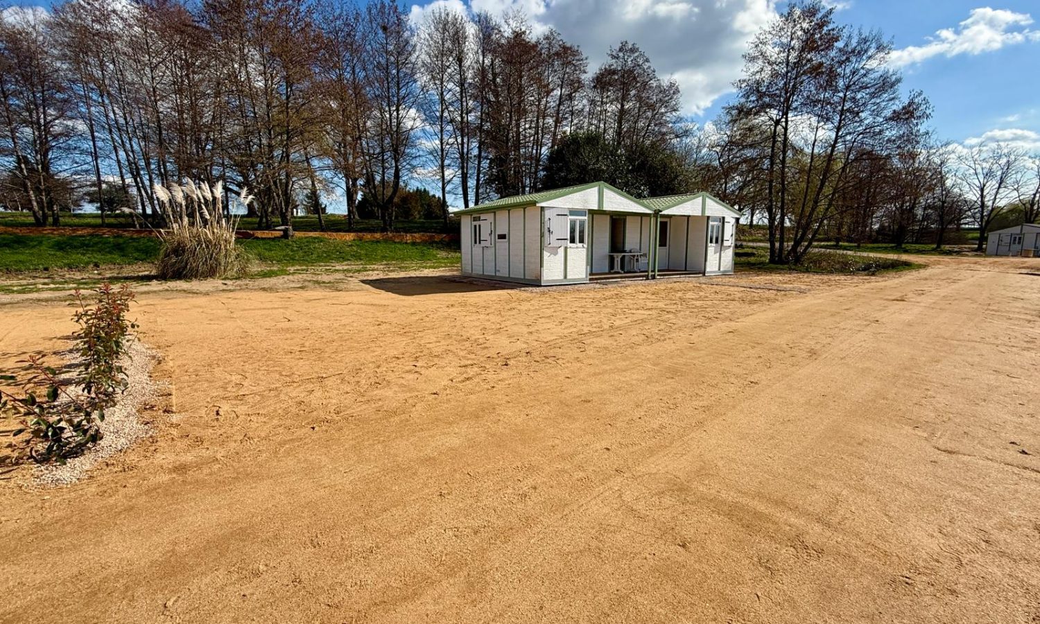Chalet Poste 3 Les Presque'îles Les Etangs du Brionnais Pêche à la Carpe Specimen no kill Saône-et-Loire 71 chalet (3)