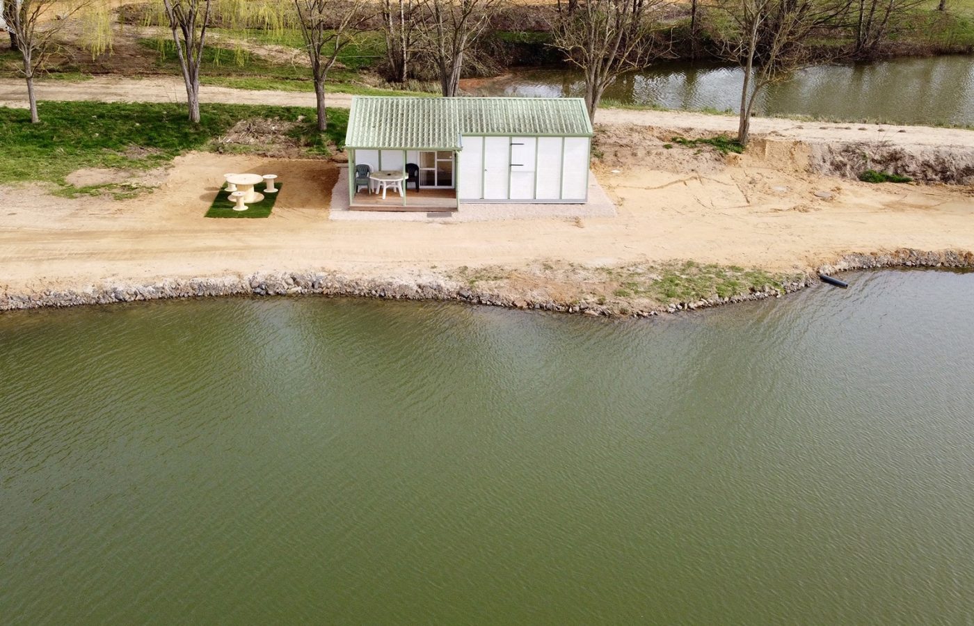 {"type":"elementor","siteurl":"https://www.lesetangsdubrionnais.com/wp-json/","elements":[{"id":"5e2662c","elType":"widget","isInner":false,"isLocked":false,"settings":{"carousel_name":"Carrousel d’images","carousel":[{"id":867,"url":"https://www.lesetangsdubrionnais.com/wp-content/uploads/2025/11/Pecheurs-Peche-carpe-no-kill-Les-Etangs-du-Brionnais-Saone-et-Lorie-71-Baugy-Roanne-Paray-le-Monial-9.jpg"},{"id":871,"url":"https://www.lesetangsdubrionnais.com/wp-content/uploads/2025/11/Pecheurs-Peche-carpe-no-kill-Les-Etangs-du-Brionnais-Saone-et-Lorie-71-Baugy-Roanne-Paray-le-Monial-5.jpg"}],"thumbnail_size":"large","slides_to_show":"1","navigation":"arrows","link_to":"file","thumbnail_custom_dimension":{"width":"","height":""},"slides_to_show_tablet":"","slides_to_show_mobile":"","slides_to_scroll":"","slides_to_scroll_tablet":"","slides_to_scroll_mobile":"","image_stretch":"no","navigation_previous_icon":{"value":"","library":""},"navigation_next_icon":{"value":"","library":""},"link":{"url":"","is_external":"","nofollow":"","custom_attributes":""},"open_lightbox":"default","caption_type":"","lazyload":"","autoplay":"yes","pause_on_hover":"yes","pause_on_interaction":"yes","autoplay_speed":5000,"infinite":"yes","effect":"slide","speed":500,"direction":"ltr","arrows_position":"inside","arrows_size":{"unit":"px","size":"","sizes":[]},"arrows_size_tablet":{"unit":"px","size":"","sizes":[]},"arrows_size_mobile":{"unit":"px","size":"","sizes":[]},"arrows_color":"","dots_position":"outside","dots_gap":{"unit":"px","size":"","sizes":[]},"dots_gap_tablet":{"unit":"px","size":"","sizes":[]},"dots_gap_mobile":{"unit":"px","size":"","sizes":[]},"dots_size":{"unit":"px","size":"","sizes":[]},"dots_size_tablet":{"unit":"px","size":"","sizes":[]},"dots_size_mobile":{"unit":"px","size":"","sizes":[]},"dots_inactive_color":"","dots_color":"","gallery_vertical_align":"","gallery_vertical_align_tablet":"","gallery_vertical_align_mobile":"","image_spacing":"","image_spacing_custom":{"unit":"px","size":20,"sizes":[]},"image_spacing_custom_tablet":{"unit":"px","size":"","sizes":[]},"image_spacing_custom_mobile":{"unit":"px","size":"","sizes":[]},"image_border_border":"","image_border_width":{"unit":"px","top":"","right":"","bottom":"","left":"","isLinked":true},"image_border_width_tablet":{"unit":"px","top":"","right":"","bottom":"","left":"","isLinked":true},"image_border_width_mobile":{"unit":"px","top":"","right":"","bottom":"","left":"","isLinked":true},"image_border_color":"","image_border_radius":{"unit":"px","top":"","right":"","bottom":"","left":"","isLinked":true},"image_border_radius_tablet":{"unit":"px","top":"","right":"","bottom":"","left":"","isLinked":true},"image_border_radius_mobile":{"unit":"px","top":"","right":"","bottom":"","left":"","isLinked":true},"caption_align":"center","caption_align_tablet":"","caption_align_mobile":"","caption_text_color":"","caption_typography_typography":"","caption_typography_font_family":"","caption_typography_font_size":{"unit":"px","size":"","sizes":[]},"caption_typography_font_size_tablet":{"unit":"px","size":"","sizes":[]},"caption_typography_font_size_mobile":{"unit":"px","size":"","sizes":[]},"caption_typography_font_weight":"","caption_typography_text_transform":"","caption_typography_font_style":"","caption_typography_text_decoration":"","caption_typography_line_height":{"unit":"px","size":"","sizes":[]},"caption_typography_line_height_tablet":{"unit":"em","size":"","sizes":[]},"caption_typography_line_height_mobile":{"unit":"em","size":"","sizes":[]},"caption_typography_letter_spacing":{"unit":"px","size":"","sizes":[]},"caption_typography_letter_spacing_tablet":{"unit":"px","size":"","sizes":[]},"caption_typography_letter_spacing_mobile":{"unit":"px","size":"","sizes":[]},"caption_typography_word_spacing":{"unit":"px","size":"","sizes":[]},"caption_typography_word_spacing_tablet":{"unit":"em","size":"","sizes":[]},"caption_typography_word_spacing_mobile":{"unit":"em","size":"","sizes":[]},"caption_shadow_text_shadow_type":"","caption_shadow_text_shadow":{"horizontal":0,"vertical":0,"blur":10,"color":"rgba(0,0,0,0.3)"},"caption_space":{"unit":"px","size":"","sizes":[]},"caption_space_tablet":{"unit":"px","size":"","sizes":[]},"caption_space_mobile":{"unit":"px","size":"","sizes":[]},"_title":"","_margin":{"unit":"px","top":"","right":"","bottom":"","left":"","isLinked":true},"_margin_tablet":{"unit":"px","top":"","right":"","bottom":"","left":"","isLinked":true},"_margin_mobile":{"unit":"px","top":"","right":"","bottom":"","left":"","isLinked":true},"_padding":{"unit":"px","top":"","right":"","bottom":"","left":"","isLinked":true},"_padding_tablet":{"unit":"px","top":"","right":"","bottom":"","left":"","isLinked":true},"_padding_mobile":{"unit":"px","top":"","right":"","bottom":"","left":"","isLinked":true},"_element_width":"","_element_width_tablet":"","_element_width_mobile":"","_element_custom_width":{"unit":"%","size":"","sizes":[]},"_element_custom_width_tablet":{"unit":"px","size":"","sizes":[]},"_element_custom_width_mobile":{"unit":"px","size":"","sizes":[]},"_grid_column":"","_grid_column_tablet":"","_grid_column_mobile":"","_grid_column_custom":"","_grid_column_custom_tablet":"","_grid_column_custom_mobile":"","_grid_row":"","_grid_row_tablet":"","_grid_row_mobile":"","_grid_row_custom":"","_grid_row_custom_tablet":"","_grid_row_custom_mobile":"","_flex_align_self":"","_flex_align_self_tablet":"","_flex_align_self_mobile":"","_flex_order":"","_flex_order_tablet":"","_flex_order_mobile":"","_flex_order_custom":"","_flex_order_custom_tablet":"","_flex_order_custom_mobile":"","_flex_size":"","_flex_size_tablet":"","_flex_size_mobile":"","_flex_grow":1,"_flex_grow_tablet":"","_flex_grow_mobile":"","_flex_shrink":1,"_flex_shrink_tablet":"","_flex_shrink_mobile":"","_element_vertical_align":"","_element_vertical_align_tablet":"","_element_vertical_align_mobile":"","_position":"","_offset_orientation_h":"start","_offset_x":{"unit":"px","size":0,"sizes":[]},"_offset_x_tablet":{"unit":"px","size":"","sizes":[]},"_offset_x_mobile":{"unit":"px","size":"","sizes":[]},"_offset_x_end":{"unit":"px","size":0,"sizes":[]},"_offset_x_end_tablet":{"unit":"px","size":"","sizes":[]},"_offset_x_end_mobile":{"unit":"px","size":"","sizes":[]},"_offset_orientation_v":"start","_offset_y":{"unit":"px","size":0,"sizes":[]},"_offset_y_tablet":{"unit":"px","size":"","sizes":[]},"_offset_y_mobile":{"unit":"px","size":"","sizes":[]},"_offset_y_end":{"unit":"px","size":0,"sizes":[]},"_offset_y_end_tablet":{"unit":"px","size":"","sizes":[]},"_offset_y_end_mobile":{"unit":"px","size":"","sizes":[]},"_z_index":"","_z_index_tablet":"","_z_index_mobile":"","_element_id":"","_css_classes":"","e_display_conditions":"","_element_cache":"","motion_fx_motion_fx_scrolling":"","motion_fx_translateY_effect":"","motion_fx_translateY_direction":"","motion_fx_translateY_speed":{"unit":"px","size":4,"sizes":[]},"motion_fx_translateY_affectedRange":{"unit":"%","size":"","sizes":{"start":0,"end":100}},"motion_fx_translateX_effect":"","motion_fx_translateX_direction":"","motion_fx_translateX_speed":{"unit":"px","size":4,"sizes":[]},"motion_fx_translateX_affectedRange":{"unit":"%","size":"","sizes":{"start":0,"end":100}},"motion_fx_opacity_effect":"","motion_fx_opacity_direction":"out-in","motion_fx_opacity_level":{"unit":"px","size":10,"sizes":[]},"motion_fx_opacity_range":{"unit":"%","size":"","sizes":{"start":20,"end":80}},"motion_fx_blur_effect":"","motion_fx_blur_direction":"out-in","motion_fx_blur_level":{"unit":"px","size":7,"sizes":[]},"motion_fx_blur_range":{"unit":"%","size":"","sizes":{"start":20,"end":80}},"motion_fx_rotateZ_effect":"","motion_fx_rotateZ_direction":"","motion_fx_rotateZ_speed":{"unit":"px","size":1,"sizes":[]},"motion_fx_rotateZ_affectedRange":{"unit":"%","size":"","sizes":{"start":0,"end":100}},"motion_fx_scale_effect":"","motion_fx_scale_direction":"out-in","motion_fx_scale_speed":{"unit":"px","size":4,"sizes":[]},"motion_fx_scale_range":{"unit":"%","size":"","sizes":{"start":20,"end":80}},"motion_fx_transform_origin_x":"center","motion_fx_transform_origin_y":"center","motion_fx_devices":["desktop","tablet","mobile"],"motion_fx_range":"","motion_fx_motion_fx_mouse":"","motion_fx_mouseTrack_effect":"","motion_fx_mouseTrack_direction":"","motion_fx_mouseTrack_speed":{"unit":"px","size":1,"sizes":[]},"motion_fx_tilt_effect":"","motion_fx_tilt_direction":"","motion_fx_tilt_speed":{"unit":"px","size":4,"sizes":[]},"handle_motion_fx_asset_loading":"","sticky":"","sticky_on":["desktop","tablet","mobile"],"sticky_offset":0,"sticky_offset_tablet":"","sticky_offset_mobile":"","sticky_effects_offset":0,"sticky_effects_offset_tablet":"","sticky_effects_offset_mobile":"","sticky_anchor_link_offset":0,"sticky_anchor_link_offset_tablet":"","sticky_anchor_link_offset_mobile":"","sticky_parent":"","_animation":"","_animation_tablet":"","_animation_mobile":"","animation_duration":"","_animation_delay":"","_transform_rotate_popover":"","_transform_rotateZ_effect":{"unit":"px","size":"","sizes":[]},"_transform_rotateZ_effect_tablet":{"unit":"deg","size":"","sizes":[]},"_transform_rotateZ_effect_mobile":{"unit":"deg","size":"","sizes":[]},"_transform_rotate_3d":"","_transform_rotateX_effect":{"unit":"px","size":"","sizes":[]},"_transform_rotateX_effect_tablet":{"unit":"deg","size":"","sizes":[]},"_transform_rotateX_effect_mobile":{"unit":"deg","size":"","sizes":[]},"_transform_rotateY_effect":{"unit":"px","size":"","sizes":[]},"_transform_rotateY_effect_tablet":{"unit":"deg","size":"","sizes":[]},"_transform_rotateY_effect_mobile":{"unit":"deg","size":"","sizes":[]},"_transform_perspective_effect":{"unit":"px","size":"","sizes":[]},"_transform_perspective_effect_tablet":{"unit":"px","size":"","sizes":[]},"_transform_perspective_effect_mobile":{"unit":"px","size":"","sizes":[]},"_transform_translate_popover":"","_transform_translateX_effect":{"unit":"px","size":"","sizes":[]},"_transform_translateX_effect_tablet":{"unit":"px","size":"","sizes":[]},"_transform_translateX_effect_mobile":{"unit":"px","size":"","sizes":[]},"_transform_translateY_effect":{"unit":"px","size":"","sizes":[]},"_transform_translateY_effect_tablet":{"unit":"px","size":"","sizes":[]},"_transform_translateY_effect_mobile":{"unit":"px","size":"","sizes":[]},"_transform_scale_popover":"","_transform_keep_proportions":"yes","_transform_scale_effect":{"unit":"px","size":"","sizes":[]},"_transform_scale_effect_tablet":{"unit":"px","size":"","sizes":[]},"_transform_scale_effect_mobile":{"unit":"px","size":"","sizes":[]},"_transform_scaleX_effect":{"unit":"px","size":"","sizes":[]},"_transform_scaleX_effect_tablet":{"unit":"px","size":"","sizes":[]},"_transform_scaleX_effect_mobile":{"unit":"px","size":"","sizes":[]},"_transform_scaleY_effect":{"unit":"px","size":"","sizes":[]},"_transform_scaleY_effect_tablet":{"unit":"px","size":"","sizes":[]},"_transform_scaleY_effect_mobile":{"unit":"px","size":"","sizes":[]},"_transform_skew_popover":"","_transform_skewX_effect":{"unit":"px","size":"","sizes":[]},"_transform_skewX_effect_tablet":{"unit":"deg","size":"","sizes":[]},"_transform_skewX_effect_mobile":{"unit":"deg","size":"","sizes":[]},"_transform_skewY_effect":{"unit":"px","size":"","sizes":[]},"_transform_skewY_effect_tablet":{"unit":"deg","size":"","sizes":[]},"_transform_skewY_effect_mobile":{"unit":"deg","size":"","sizes":[]},"_transform_flipX_effect":"","_transform_flipY_effect":"","_transform_rotate_popover_hover":"","_transform_rotateZ_effect_hover":{"unit":"px","size":"","sizes":[]},"_transform_rotateZ_effect_hover_tablet":{"unit":"deg","size":"","sizes":[]},"_transform_rotateZ_effect_hover_mobile":{"unit":"deg","size":"","sizes":[]},"_transform_rotate_3d_hover":"","_transform_rotateX_effect_hover":{"unit":"px","size":"","sizes":[]},"_transform_rotateX_effect_hover_tablet":{"unit":"deg","size":"","sizes":[]},"_transform_rotateX_effect_hover_mobile":{"unit":"deg","size":"","sizes":[]},"_transform_rotateY_effect_hover":{"unit":"px","size":"","sizes":[]},"_transform_rotateY_effect_hover_tablet":{"unit":"deg","size":"","sizes":[]},"_transform_rotateY_effect_hover_mobile":{"unit":"deg","size":"","sizes":[]},"_transform_perspective_effect_hover":{"unit":"px","size":"","sizes":[]},"_transform_perspective_effect_hover_tablet":{"unit":"px","size":"","sizes":[]},"_transform_perspective_effect_hover_mobile":{"unit":"px","size":"","sizes":[]},"_transform_translate_popover_hover":"","_transform_translateX_effect_hover":{"unit":"px","size":"","sizes":[]},"_transform_translateX_effect_hover_tablet":{"unit":"px","size":"","sizes":[]},"_transform_translateX_effect_hover_mobile":{"unit":"px","size":"","sizes":[]},"_transform_translateY_effect_hover":{"unit":"px","size":"","sizes":[]},"_transform_translateY_effect_hover_tablet":{"unit":"px","size":"","sizes":[]},"_transform_translateY_effect_hover_mobile":{"unit":"px","size":"","sizes":[]},"_transform_scale_popover_hover":"","_transform_keep_proportions_hover":"yes","_transform_scale_effect_hover":{"unit":"px","size":"","sizes":[]},"_transform_scale_effect_hover_tablet":{"unit":"px","size":"","sizes":[]},"_transform_scale_effect_hover_mobile":{"unit":"px","size":"","sizes":[]},"_transform_scaleX_effect_hover":{"unit":"px","size":"","sizes":[]},"_transform_scaleX_effect_hover_tablet":{"unit":"px","size":"","sizes":[]},"_transform_scaleX_effect_hover_mobile":{"unit":"px","size":"","sizes":[]},"_transform_scaleY_effect_hover":{"unit":"px","size":"","sizes":[]},"_transform_scaleY_effect_hover_tablet":{"unit":"px","size":"","sizes":[]},"_transform_scaleY_effect_hover_mobile":{"unit":"px","size":"","sizes":[]},"_transform_skew_popover_hover":"","_transform_skewX_effect_hover":{"unit":"px","size":"","sizes":[]},"_transform_skewX_effect_hover_tablet":{"unit":"deg","size":"","sizes":[]},"_transform_skewX_effect_hover_mobile":{"unit":"deg","size":"","sizes":[]},"_transform_skewY_effect_hover":{"unit":"px","size":"","sizes":[]},"_transform_skewY_effect_hover_tablet":{"unit":"deg","size":"","sizes":[]},"_transform_skewY_effect_hover_mobile":{"unit":"deg","size":"","sizes":[]},"_transform_flipX_effect_hover":"","_transform_flipY_effect_hover":"","_transform_transition_hover":{"unit":"px","size":"","sizes":[]},"motion_fx_transform_x_anchor_point":"","motion_fx_transform_x_anchor_point_tablet":"","motion_fx_transform_x_anchor_point_mobile":"","motion_fx_transform_y_anchor_point":"","motion_fx_transform_y_anchor_point_tablet":"","motion_fx_transform_y_anchor_point_mobile":"","_background_background":"","_background_color":"","_background_color_stop":{"unit":"%","size":0,"sizes":[]},"_background_color_stop_tablet":{"unit":"%"},"_background_color_stop_mobile":{"unit":"%"},"_background_color_b":"#f2295b","_background_color_b_stop":{"unit":"%","size":100,"sizes":[]},"_background_color_b_stop_tablet":{"unit":"%"},"_background_color_b_stop_mobile":{"unit":"%"},"_background_gradient_type":"linear","_background_gradient_angle":{"unit":"deg","size":180,"sizes":[]},"_background_gradient_angle_tablet":{"unit":"deg"},"_background_gradient_angle_mobile":{"unit":"deg"},"_background_gradient_position":"center center","_background_gradient_position_tablet":"","_background_gradient_position_mobile":"","_background_image":{"url":"","id":"","size":""},"_background_image_tablet":{"url":"","id":"","size":""},"_background_image_mobile":{"url":"","id":"","size":""},"_background_position":"","_background_position_tablet":"","_background_position_mobile":"","_background_xpos":{"unit":"px","size":0,"sizes":[]},"_background_xpos_tablet":{"unit":"px","size":0,"sizes":[]},"_background_xpos_mobile":{"unit":"px","size":0,"sizes":[]},"_background_ypos":{"unit":"px","size":0,"sizes":[]},"_background_ypos_tablet":{"unit":"px","size":0,"sizes":[]},"_background_ypos_mobile":{"unit":"px","size":0,"sizes":[]},"_background_attachment":"","_background_repeat":"","_background_repeat_tablet":"","_background_repeat_mobile":"","_background_size":"","_background_size_tablet":"","_background_size_mobile":"","_background_bg_width":{"unit":"%","size":100,"sizes":[]},"_background_bg_width_tablet":{"unit":"px","size":"","sizes":[]},"_background_bg_width_mobile":{"unit":"px","size":"","sizes":[]},"_background_video_link":"","_background_video_start":"","_background_video_end":"","_background_play_once":"","_background_play_on_mobile":"","_background_privacy_mode":"","_background_video_fallback":{"url":"","id":"","size":""},"_background_slideshow_gallery":[],"_background_slideshow_loop":"yes","_background_slideshow_slide_duration":5000,"_background_slideshow_slide_transition":"fade","_background_slideshow_transition_duration":500,"_background_slideshow_background_size":"","_background_slideshow_background_size_tablet":"","_background_slideshow_background_size_mobile":"","_background_slideshow_background_position":"","_background_slideshow_background_position_tablet":"","_background_slideshow_background_position_mobile":"","_background_slideshow_lazyload":"","_background_slideshow_ken_burns":"","_background_slideshow_ken_burns_zoom_direction":"in","_background_hover_background":"","_background_hover_color":"","_background_hover_color_stop":{"unit":"%","size":0,"sizes":[]},"_background_hover_color_stop_tablet":{"unit":"%"},"_background_hover_color_stop_mobile":{"unit":"%"},"_background_hover_color_b":"#f2295b","_background_hover_color_b_stop":{"unit":"%","size":100,"sizes":[]},"_background_hover_color_b_stop_tablet":{"unit":"%"},"_background_hover_color_b_stop_mobile":{"unit":"%"},"_background_hover_gradient_type":"linear","_background_hover_gradient_angle":{"unit":"deg","size":180,"sizes":[]},"_background_hover_gradient_angle_tablet":{"unit":"deg"},"_background_hover_gradient_angle_mobile":{"unit":"deg"},"_background_hover_gradient_position":"center center","_background_hover_gradient_position_tablet":"","_background_hover_gradient_position_mobile":"","_background_hover_image":{"url":"","id":"","size":""},"_background_hover_image_tablet":{"url":"","id":"","size":""},"_background_hover_image_mobile":{"url":"","id":"","size":""},"_background_hover_position":"","_background_hover_position_tablet":"","_background_hover_position_mobile":"","_background_hover_xpos":{"unit":"px","size":0,"sizes":[]},"_background_hover_xpos_tablet":{"unit":"px","size":0,"sizes":[]},"_background_hover_xpos_mobile":{"unit":"px","size":0,"sizes":[]},"_background_hover_ypos":{"unit":"px","size":0,"sizes":[]},"_background_hover_ypos_tablet":{"unit":"px","size":0,"sizes":[]},"_background_hover_ypos_mobile":{"unit":"px","size":0,"sizes":[]},"_background_hover_attachment":"","_background_hover_repeat":"","_background_hover_repeat_tablet":"","_background_hover_repeat_mobile":"","_background_hover_size":"","_background_hover_size_tablet":"","_background_hover_size_mobile":"","_background_hover_bg_width":{"unit":"%","size":100,"sizes":[]},"_background_hover_bg_width_tablet":{"unit":"px","size":"","sizes":[]},"_background_hover_bg_width_mobile":{"unit":"px","size":"","sizes":[]},"_background_hover_video_link":"","_background_hover_video_start":"","_background_hover_video_end":"","_background_hover_play_once":"","_background_hover_play_on_mobile":"","_background_hover_privacy_mode":"","_background_hover_video_fallback":{"url":"","id":"","size":""},"_background_hover_slideshow_gallery":[],"_background_hover_slideshow_loop":"yes","_background_hover_slideshow_slide_duration":5000,"_background_hover_slideshow_slide_transition":"fade","_background_hover_slideshow_transition_duration":500,"_background_hover_slideshow_background_size":"","_background_hover_slideshow_background_size_tablet":"","_background_hover_slideshow_background_size_mobile":"","_background_hover_slideshow_background_position":"","_background_hover_slideshow_background_position_tablet":"","_background_hover_slideshow_background_position_mobile":"","_background_hover_slideshow_lazyload":"","_background_hover_slideshow_ken_burns":"","_background_hover_slideshow_ken_burns_zoom_direction":"in","_background_hover_transition":{"unit":"px","size":"","sizes":[]},"_border_border":"","_border_width":{"unit":"px","top":"","right":"","bottom":"","left":"","isLinked":true},"_border_width_tablet":{"unit":"px","top":"","right":"","bottom":"","left":"","isLinked":true},"_border_width_mobile":{"unit":"px","top":"","right":"","bottom":"","left":"","isLinked":true},"_border_color":"","_border_radius":{"unit":"px","top":"","right":"","bottom":"","left":"","isLinked":true},"_border_radius_tablet":{"unit":"px","top":"","right":"","bottom":"","left":"","isLinked":true},"_border_radius_mobile":{"unit":"px","top":"","right":"","bottom":"","left":"","isLinked":true},"_box_shadow_box_shadow_type":"","_box_shadow_box_shadow":{"horizontal":0,"vertical":0,"blur":10,"spread":0,"color":"rgba(0,0,0,0.5)"},"_box_shadow_box_shadow_position":" ","_border_hover_border":"","_border_hover_width":{"unit":"px","top":"","right":"","bottom":"","left":"","isLinked":true},"_border_hover_width_tablet":{"unit":"px","top":"","right":"","bottom":"","left":"","isLinked":true},"_border_hover_width_mobile":{"unit":"px","top":"","right":"","bottom":"","left":"","isLinked":true},"_border_hover_color":"","_border_radius_hover":{"unit":"px","top":"","right":"","bottom":"","left":"","isLinked":true},"_border_radius_hover_tablet":{"unit":"px","top":"","right":"","bottom":"","left":"","isLinked":true},"_border_radius_hover_mobile":{"unit":"px","top":"","right":"","bottom":"","left":"","isLinked":true},"_box_shadow_hover_box_shadow_type":"","_box_shadow_hover_box_shadow":{"horizontal":0,"vertical":0,"blur":10,"spread":0,"color":"rgba(0,0,0,0.5)"},"_box_shadow_hover_box_shadow_position":" ","_border_hover_transition":{"unit":"px","size":"","sizes":[]},"_mask_switch":"","_mask_shape":"circle","_mask_image":{"url":"","id":"","size":""},"_mask_image_tablet":{"url":"","id":"","size":""},"_mask_image_mobile":{"url":"","id":"","size":""},"_mask_size":"contain","_mask_size_tablet":"","_mask_size_mobile":"","_mask_size_scale":{"unit":"%","size":100,"sizes":[]},"_mask_size_scale_tablet":{"unit":"px","size":"","sizes":[]},"_mask_size_scale_mobile":{"unit":"px","size":"","sizes":[]},"_mask_position":"center center","_mask_position_tablet":"","_mask_position_mobile":"","_mask_position_x":{"unit":"%","size":0,"sizes":[]},"_mask_position_x_tablet":{"unit":"px","size":"","sizes":[]},"_mask_position_x_mobile":{"unit":"px","size":"","sizes":[]},"_mask_position_y":{"unit":"%","size":0,"sizes":[]},"_mask_position_y_tablet":{"unit":"px","size":"","sizes":[]},"_mask_position_y_mobile":{"unit":"px","size":"","sizes":[]},"_mask_repeat":"no-repeat","_mask_repeat_tablet":"","_mask_repeat_mobile":"","hide_desktop":"","hide_tablet":"","hide_mobile":"","_attributes":"","custom_css":""},"defaultEditSettings":{"defaultEditRoute":"content"},"interactions":{},"elements":[],"widgetType":"image-carousel","htmlCache":"\t\t\t\t\t\n\t\t\t\n\t\t\t\t\t\t\t\t\t\t\t\n\t\t\t\t\t\t\t\t\t\t\t\t\n\t\t\t\t\t\t\t\t\t\t\t\n\t\t\t\t\t\n\t\t\t\t\t\t\t\t\t\t\t\n\t\t\t\t\n\t\t\t\t\t\t\t\t\t\n\t\t\t\t","editSettings":{"defaultEditRoute":"content","panel":{"activeTab":"content","activeSection":"section_image_carousel"}}}]}